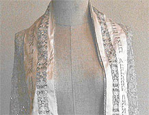 white Silk Tallit